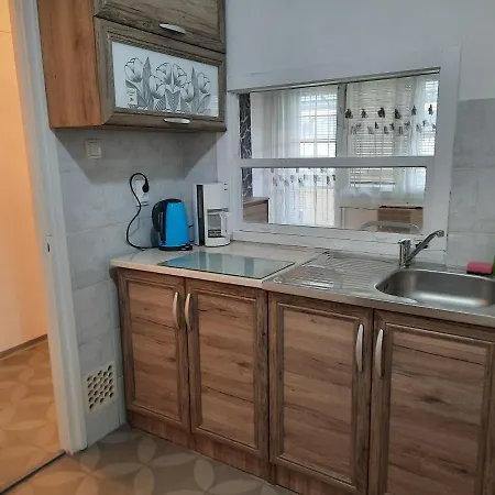 Eszterlanc דירה *